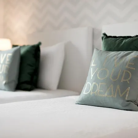 Sunny Modern Trendy Location Apartment Lisbon