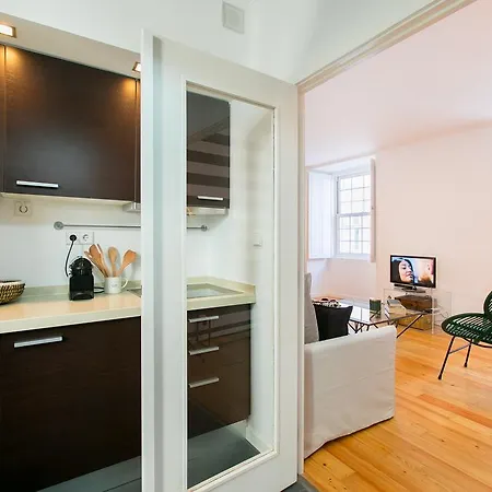 Apartment Sunny Modern Trendy Location *