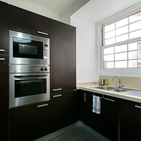 Sunny Modern Trendy Location *