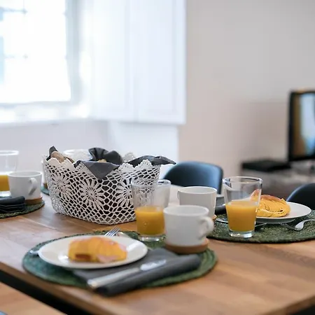아파트 Sunny Modern Trendy Location